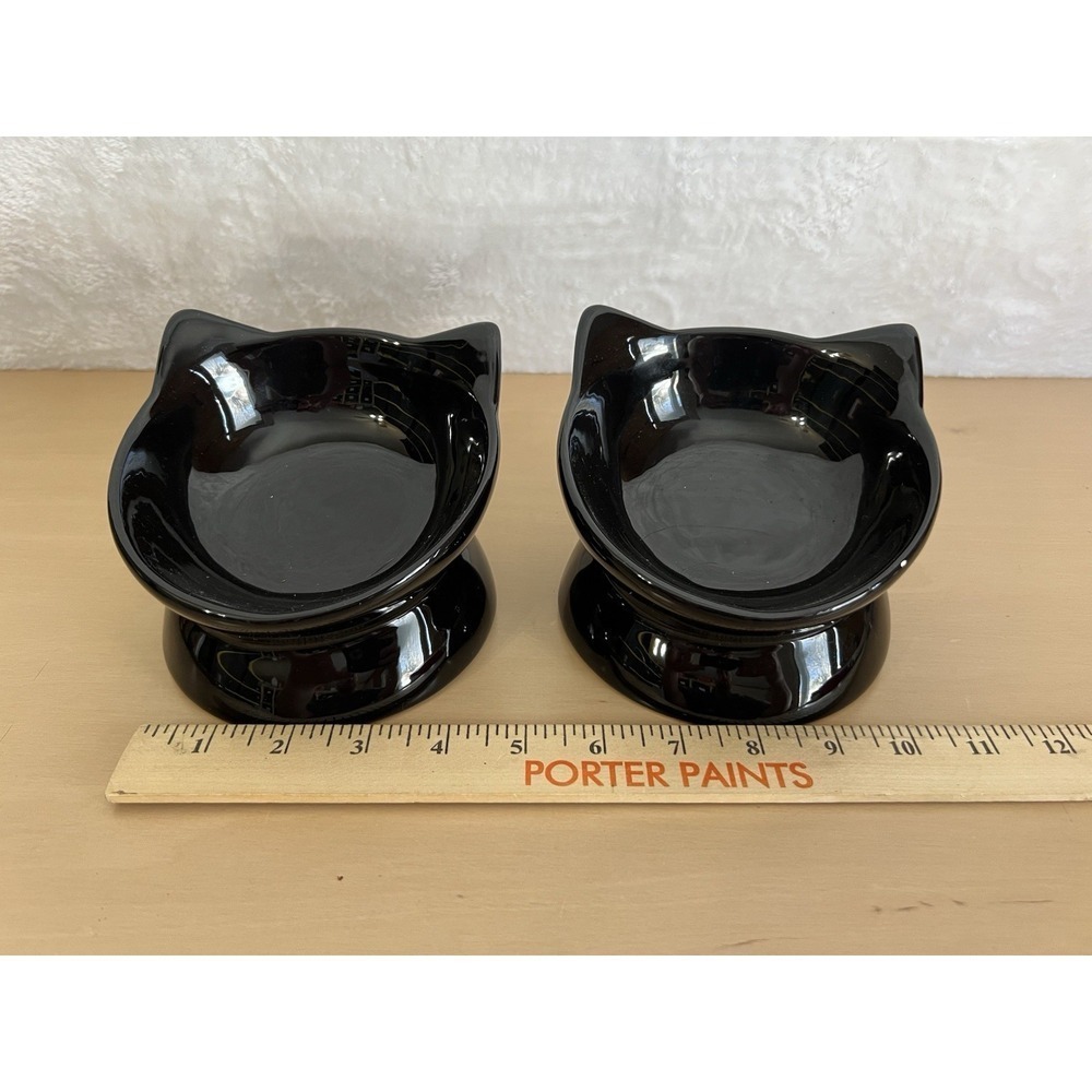 Park Life Designs New York Black Cat Pedestal Bowls Set of 2 - One Chip